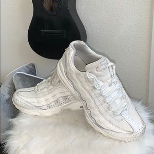 UNISEX Nike Air Max 95 (I WILL CLEAN)